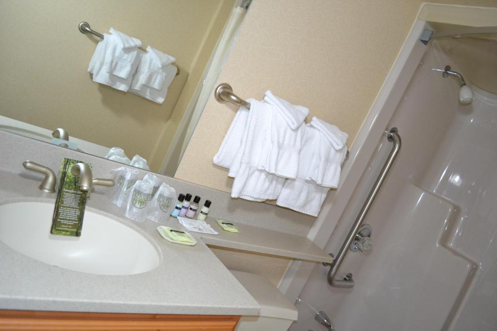 Woodloch Pines Resort Hawley Room photo